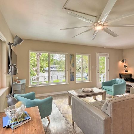Pet-Friendly Waterfront Home - 2 Mi To Beach! ターポン・スプリングス エクステリア 写真