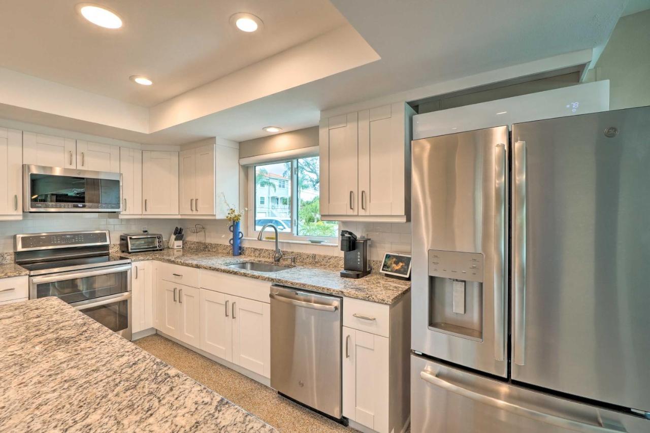 Pet-Friendly Waterfront Home - 2 Mi To Beach! ターポン・スプリングス エクステリア 写真