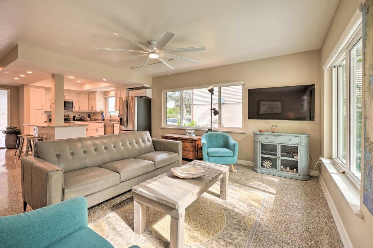 Pet-Friendly Waterfront Home - 2 Mi To Beach! ターポン・スプリングス エクステリア 写真